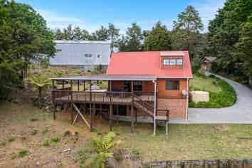 252 Gray Road, Kamo