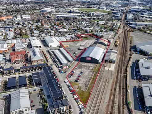 Rare large-scale CBD fringe landholding