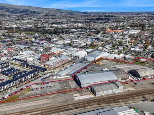 Rare large-scale CBD fringe landholding