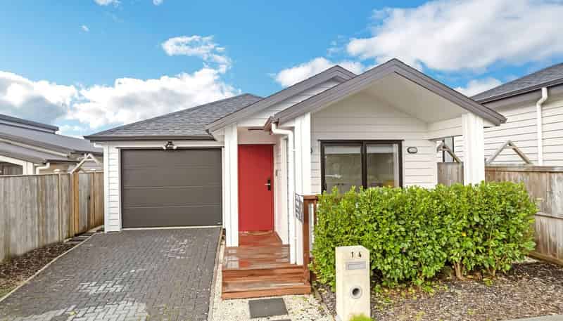 14 Noia Way , Drury