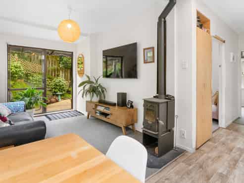 56 Tilley Road, Paekakariki