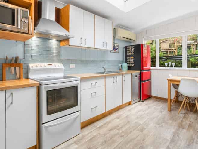 56 Tilley Road, Paekakariki