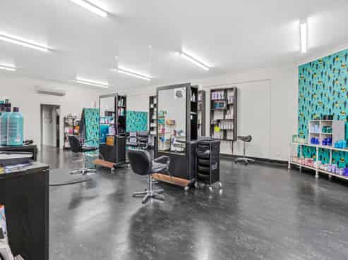 Four tenants, one easy investment