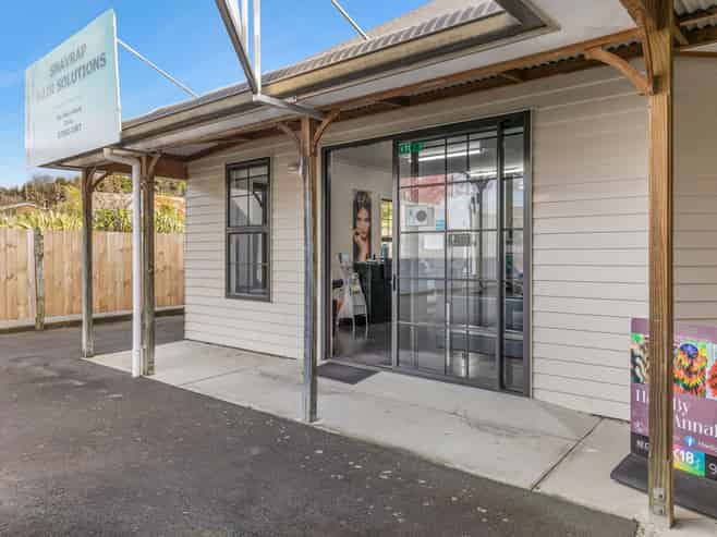 Four tenants, one easy investment