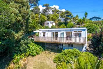 31 Victoria Road South, Onetangi