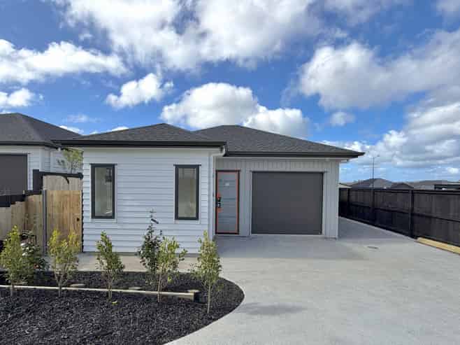 123 Argent Lane, Milldale