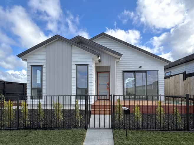 123 Argent Lane, Milldale