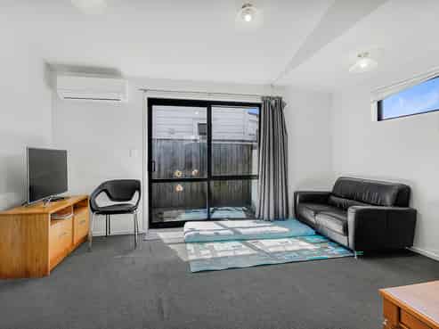 2/13 Lyon Street, Frankton