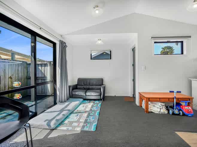 2/13 Lyon Street, Frankton