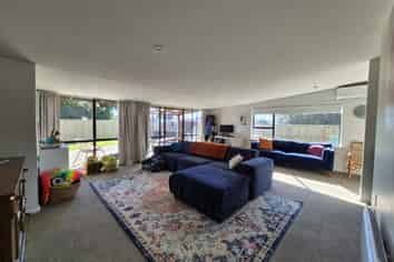 28 Malta Crescent, South New Brighton