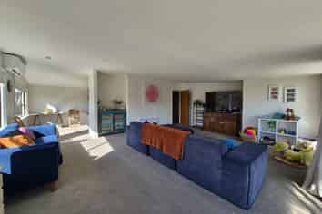 28 Malta Crescent, South New Brighton