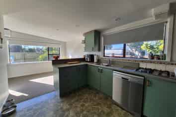 28 Malta Crescent, South New Brighton
