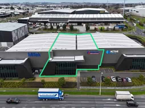 CBRE | 2,032sqm Modern Warehouse
