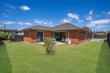 67a Cambridge Tce, Papatoetoe