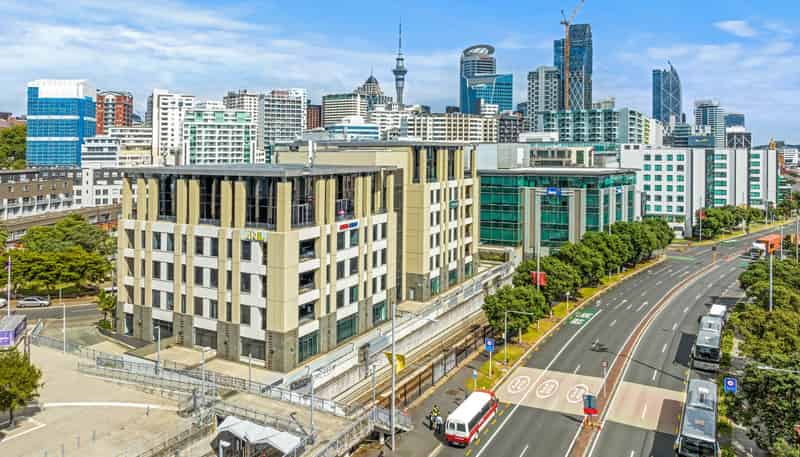 32-34 Mahuhu Crescent, Auckland Central