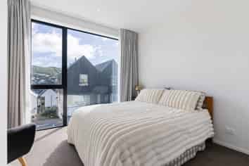 19 Jean Caldwell Way, Island Bay