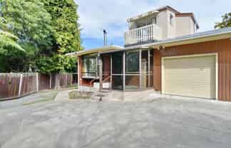 4/17 Bond Street, Waltham