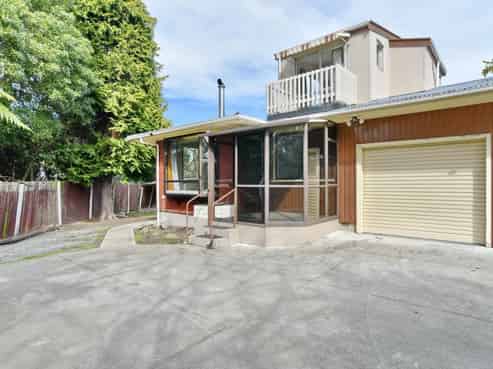 4/17 Bond Street, Waltham