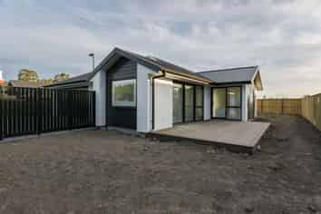 241 Racecourse Road, Allenton
