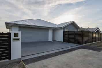 243 Racecourse Road, Allenton