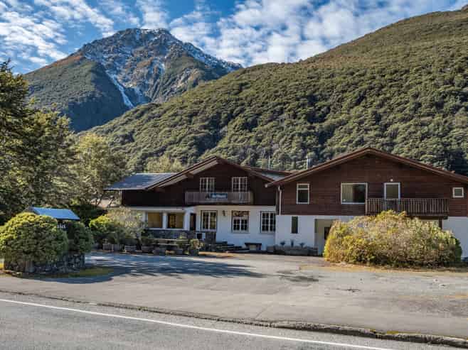 Closed asset in alpine setting – As-is-where-is