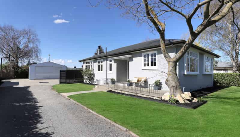 5 Beach Road, Hampstead