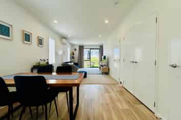 22 Kilcadden Drive, Flat Bush