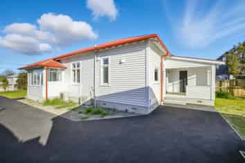 137 Hills Road, Edgeware