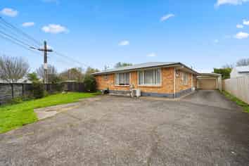 20 Saxbys Road, Glenview