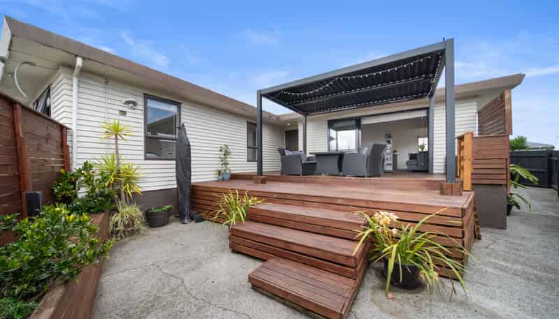 2/28 Christmas Road, Manurewa
