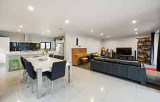 82 Dinsdale Road, Dinsdale
