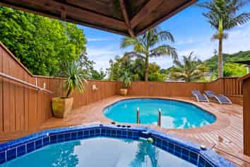 32 Clark Road, Kamo