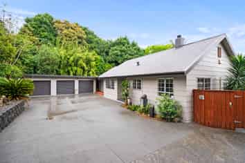 32 Clark Road, Kamo