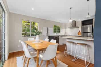 32 Clark Road, Kamo