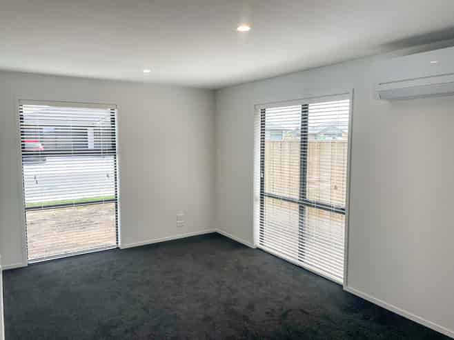 16 Henshaw Street, Ravenswood