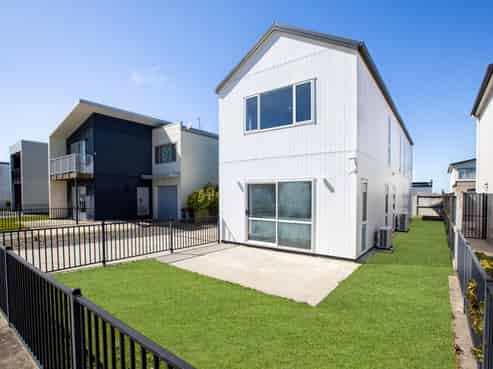 7 Ridgedale Crescent, Flagstaff