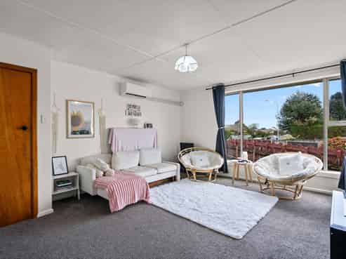 66 Adamson Crescent, Glengarry