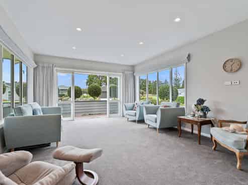 15 Jean Millington Lane, Maunu