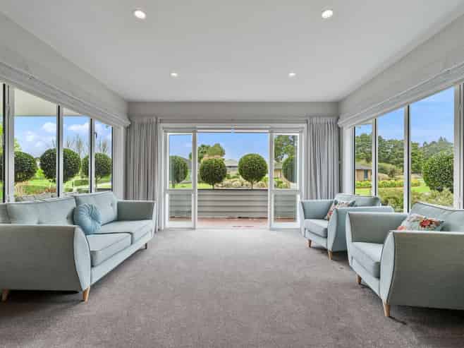 15 Jean Millington Lane, Maunu