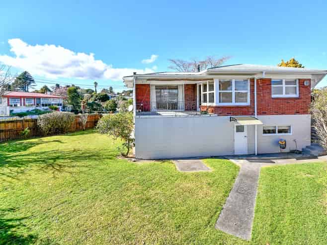 8 Halberg Street, Papakura