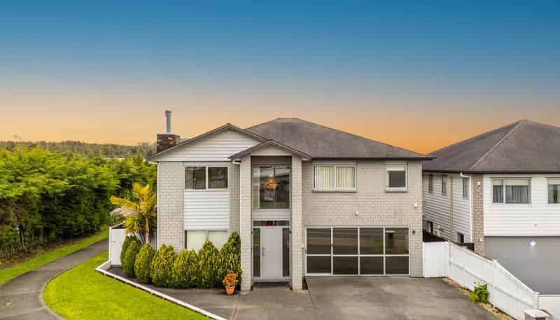129 Flat Bush School Road, Flat Bush