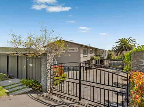 12 Coates Road, Cockle Bay