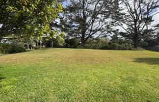 36 Shelter Drive, Greenhithe