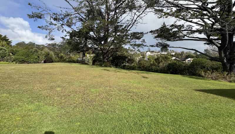 36 Shelter Drive, Greenhithe