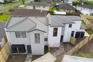 20a, 20b Tasman Street, Pukekohe