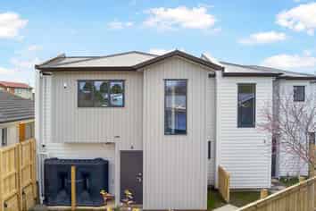 20a, 20b Tasman Street, Pukekohe