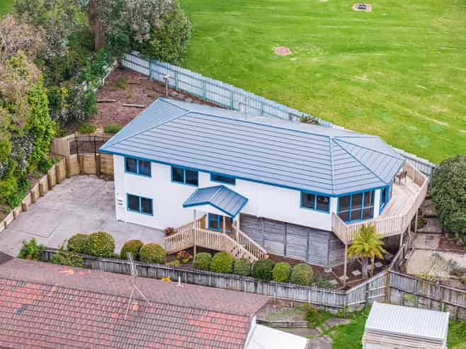 1B Triangle Road, Massey