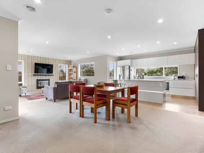 11 Portland Drive, Mangorei