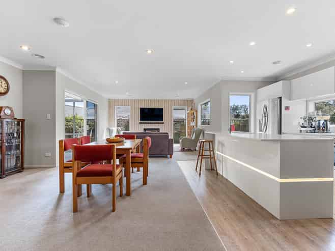 11 Portland Drive, Mangorei
