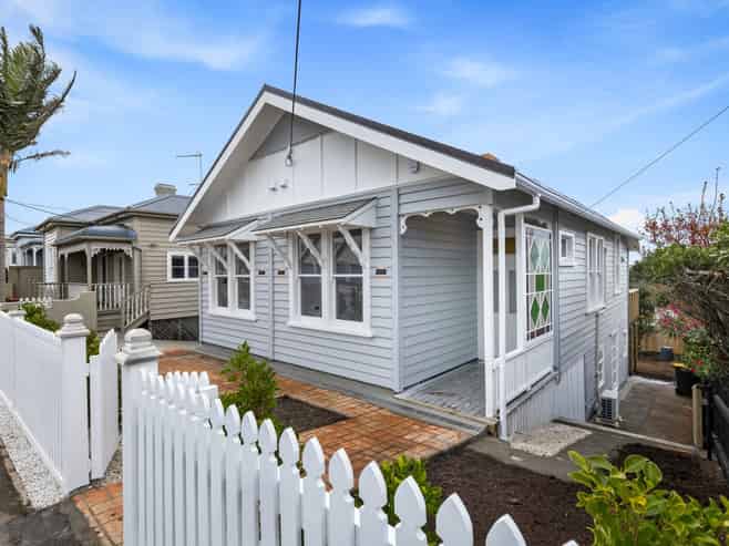94 Calliope Road, Devonport
